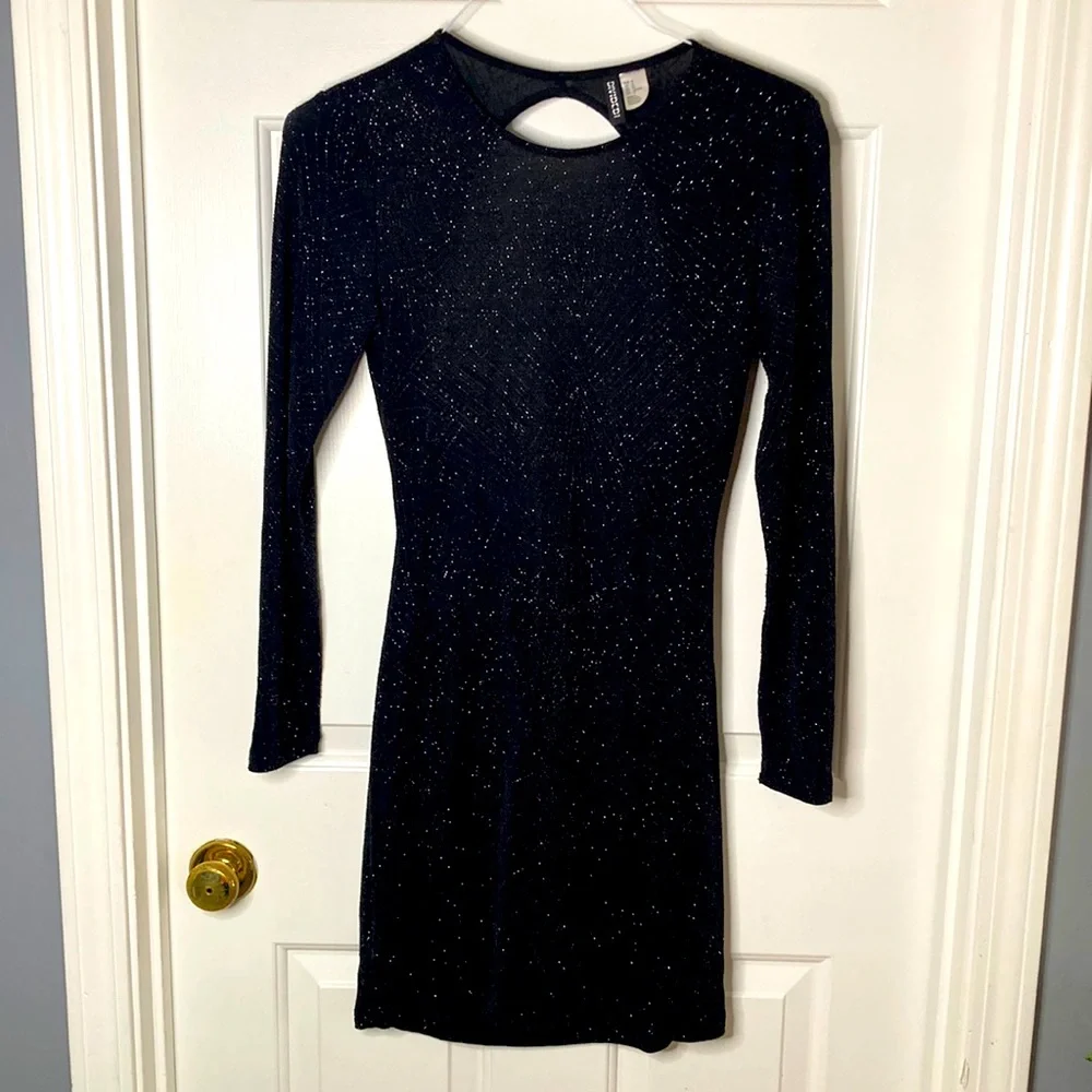 Divided little-black backless dress size 10 - Picture 2 of 5
